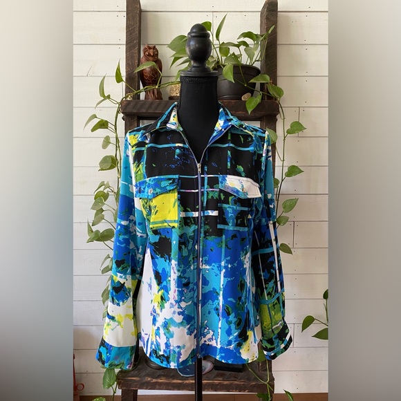 Tracy M: Vibrant Abstract Zip-Up Jacket Shirt with Two Snap Button Front Pockets - Picture 8 of 17